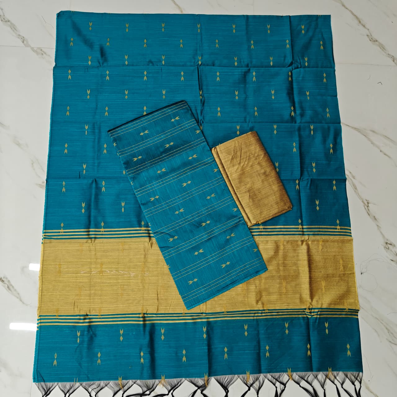 Premium Raw Silk with elegant butta detailing-RSL02