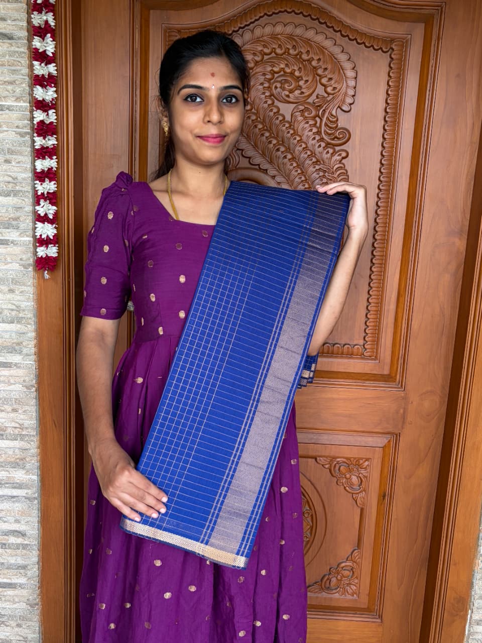 Premium Checked Maheshwari Premium Maheshwari Cotton Saree (Code: MC21)