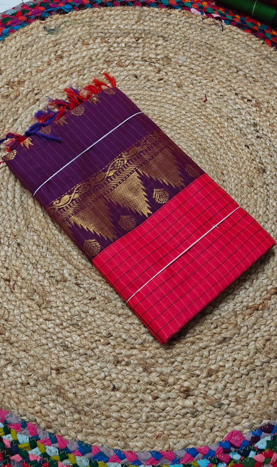 KALYANI COTTON CHECKED PATTERN SAREE - Tomato red & wine